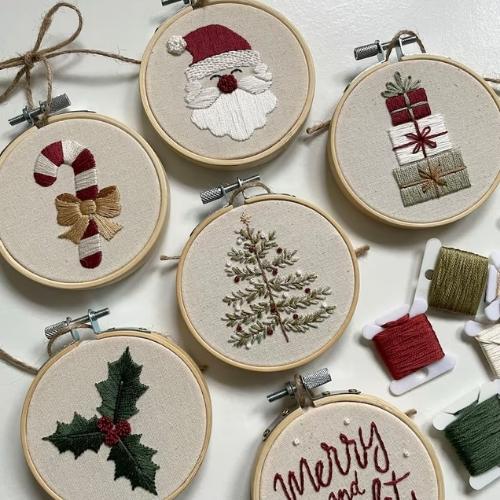 Weihnachtsstickideen auf Etsy