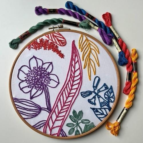 Schema di ricamo floreale a punto catenella per principianti di Faimyxstitch su Etsy