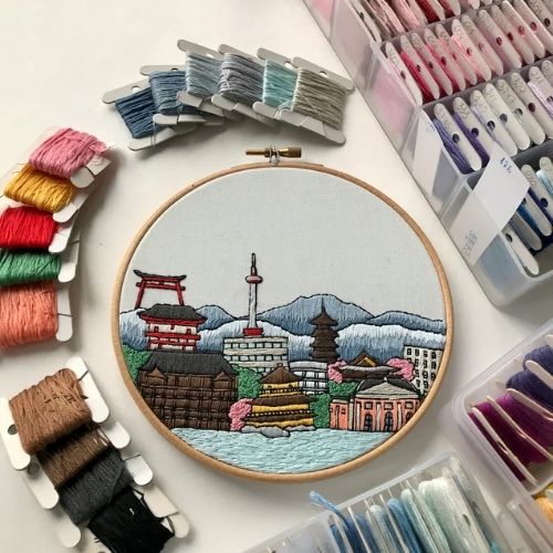 Kyoto, Giappone. Schema di ricamo a mano di Faimyxstitch su Etsy